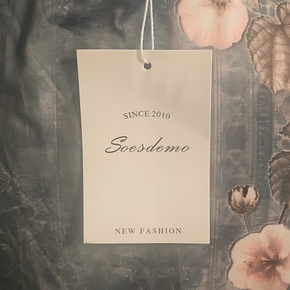 Groovy Tank! Versatile Styles! - Picture 6 of 7